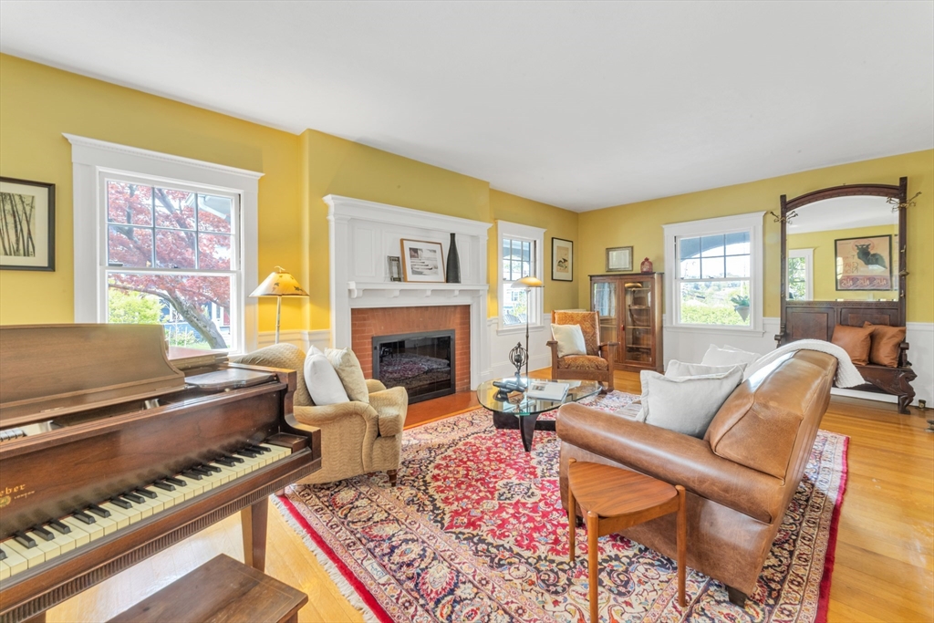 110 Anawan Ave, Boston, MA, 110 Anawan Ave, Boston, MA Photo #2