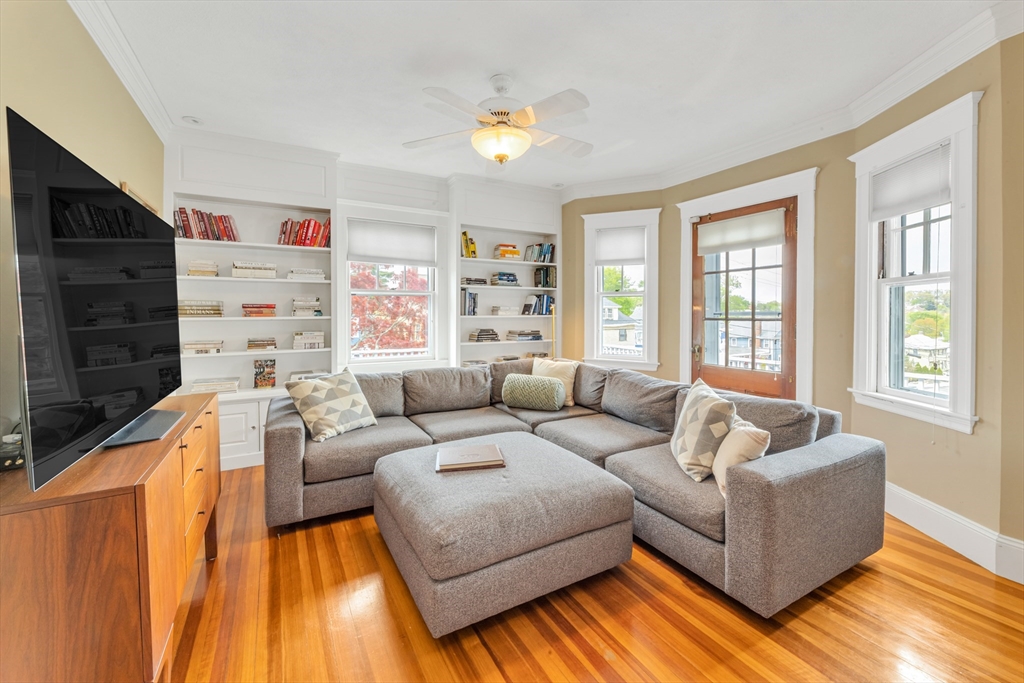 110 Anawan Ave, Boston, MA, 110 Anawan Ave, Boston, MA Photo #25