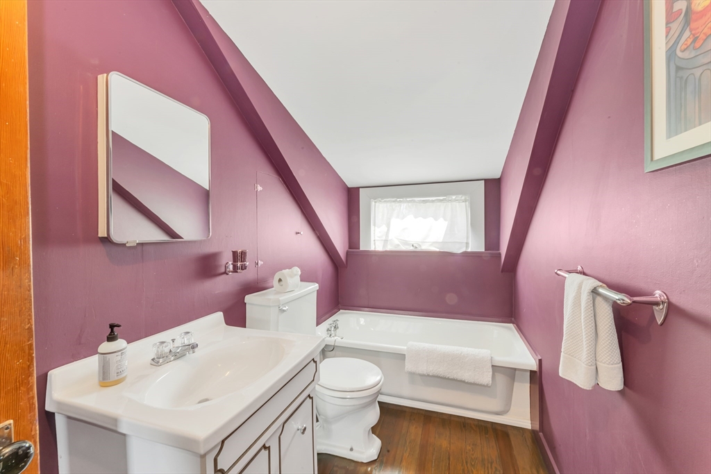 110 Anawan Ave, Boston, MA, 110 Anawan Ave, Boston, MA Photo #30