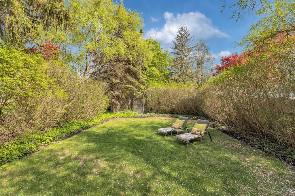 110 Anawan Ave, Boston, MA, 110 Anawan Ave, Boston, MA Photo #39