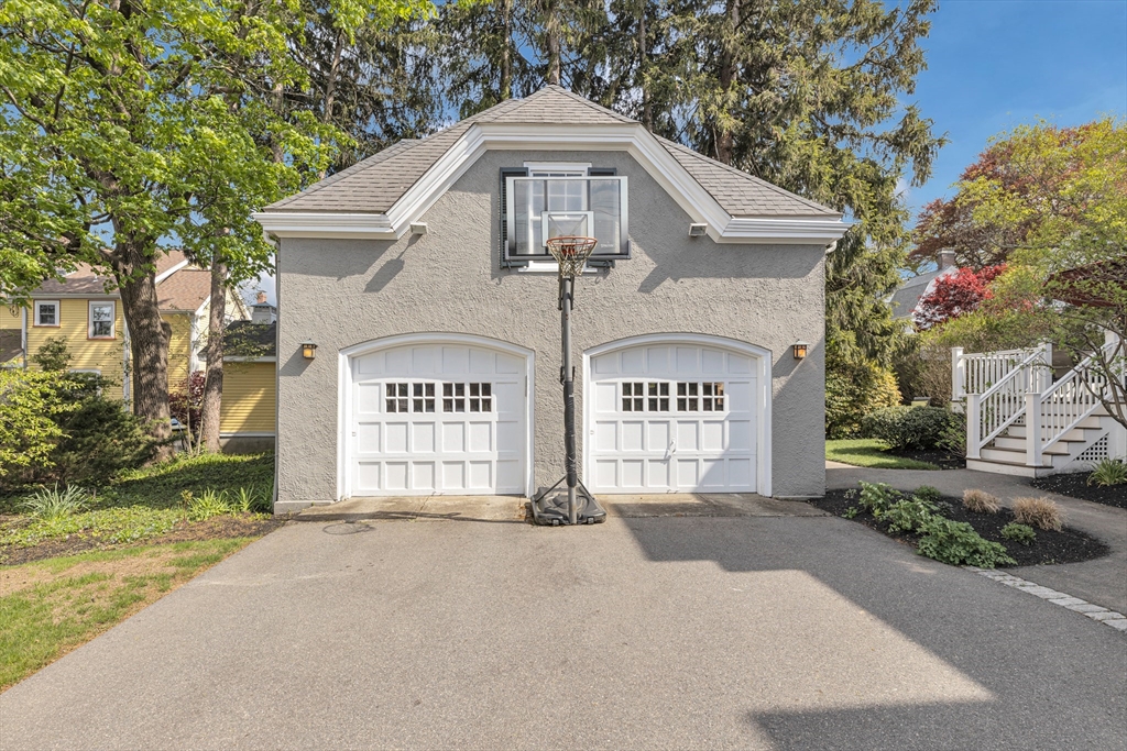 110 Anawan Ave, Boston, MA, 110 Anawan Ave, Boston, MA Photo #40