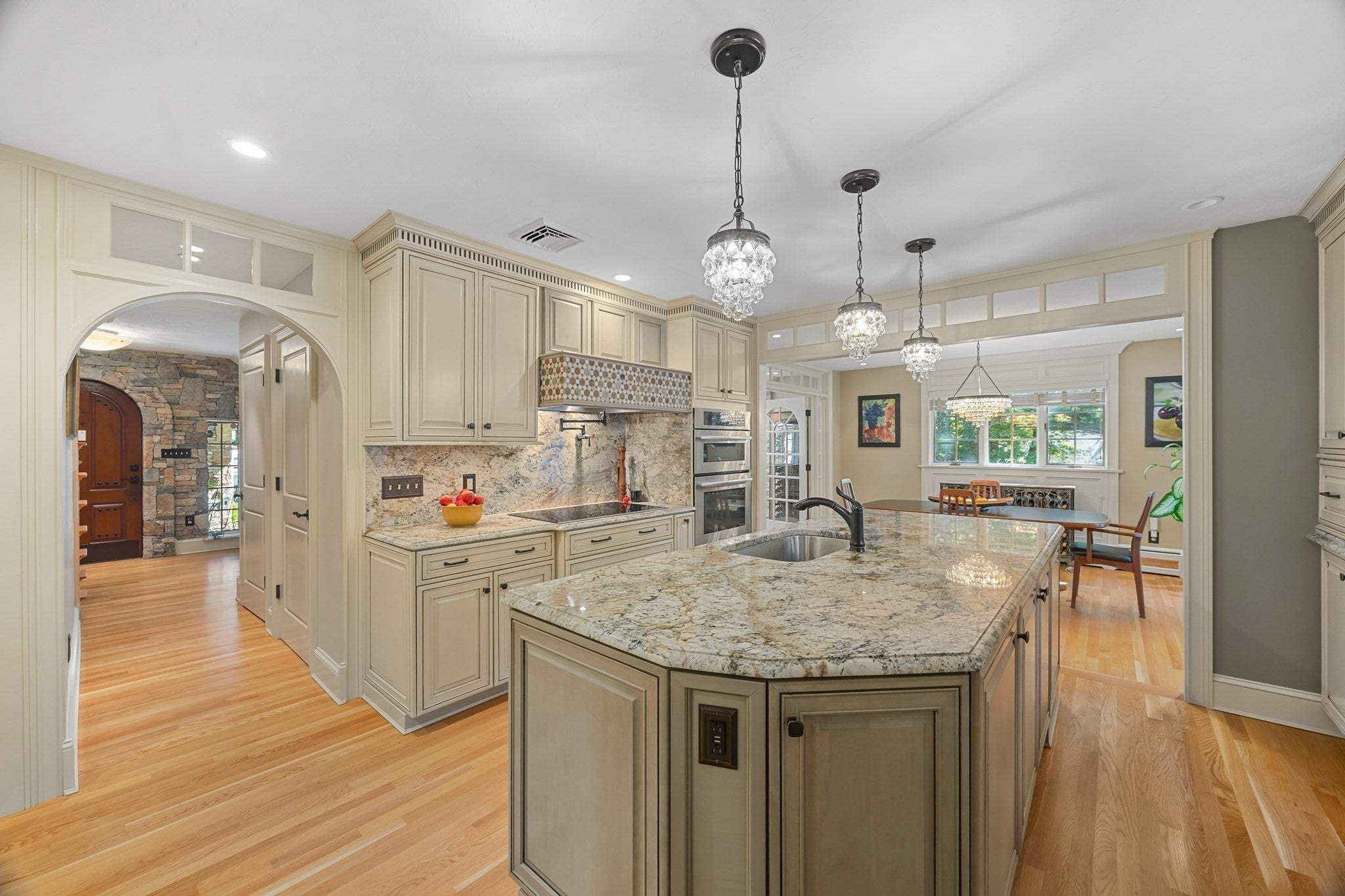 9 Cranbrook Rd, Shrewsbury, MA, 9 Cranbrook Rd, Shrewsbury, MA Photo #12