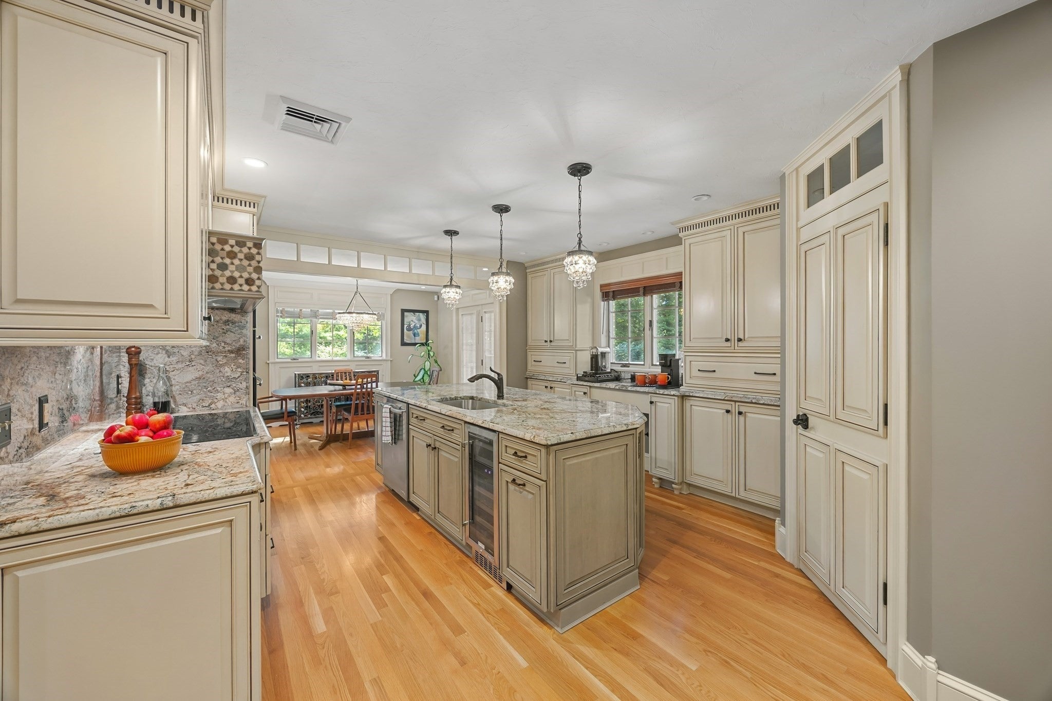 9 Cranbrook Rd, Shrewsbury, MA, 9 Cranbrook Rd, Shrewsbury, MA Photo #11