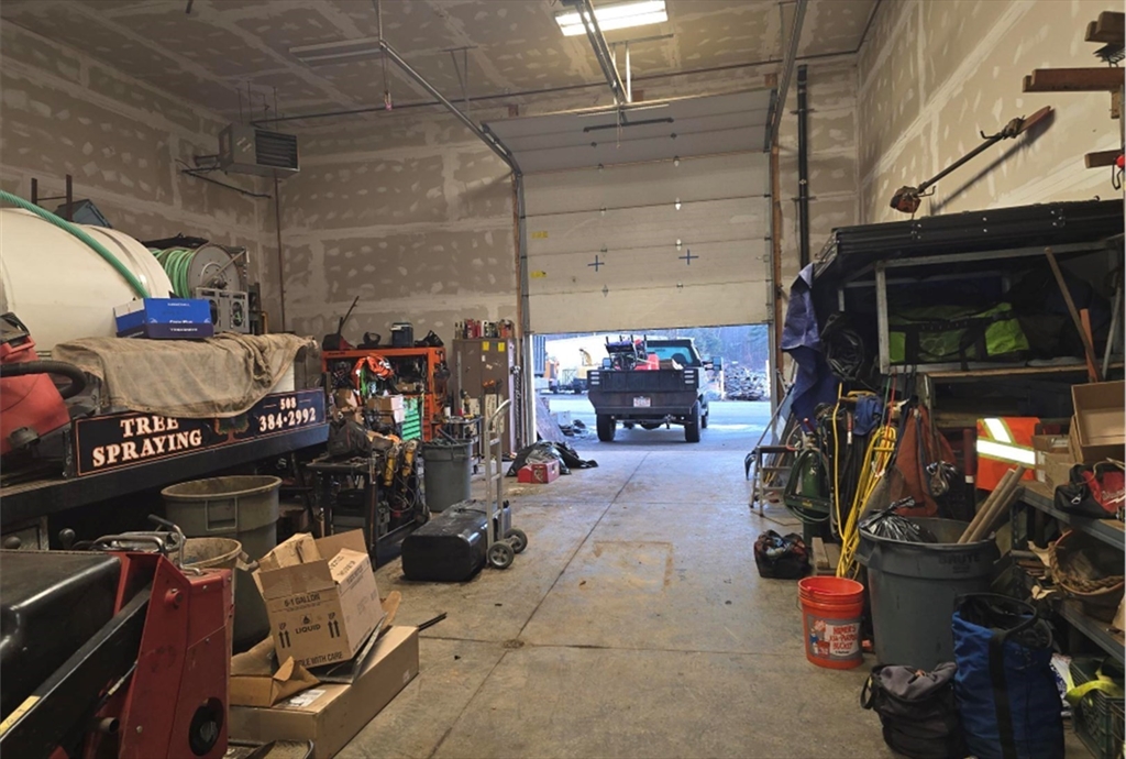 225 Industrial Rd
