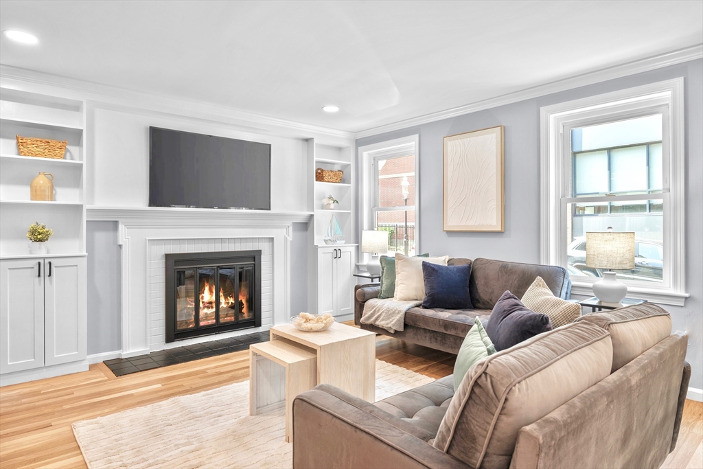 17 Henley St B