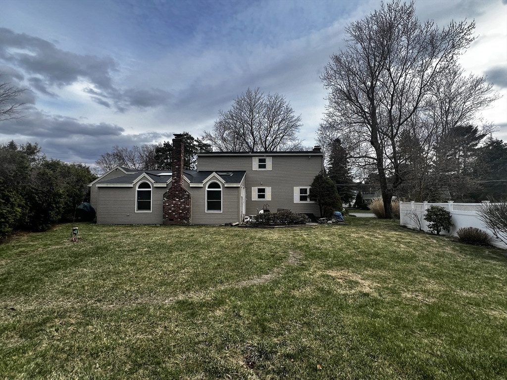 6 Mayfield Rd