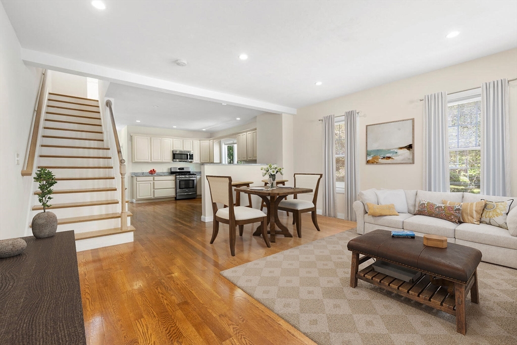 403-405 Reedsdale Rd