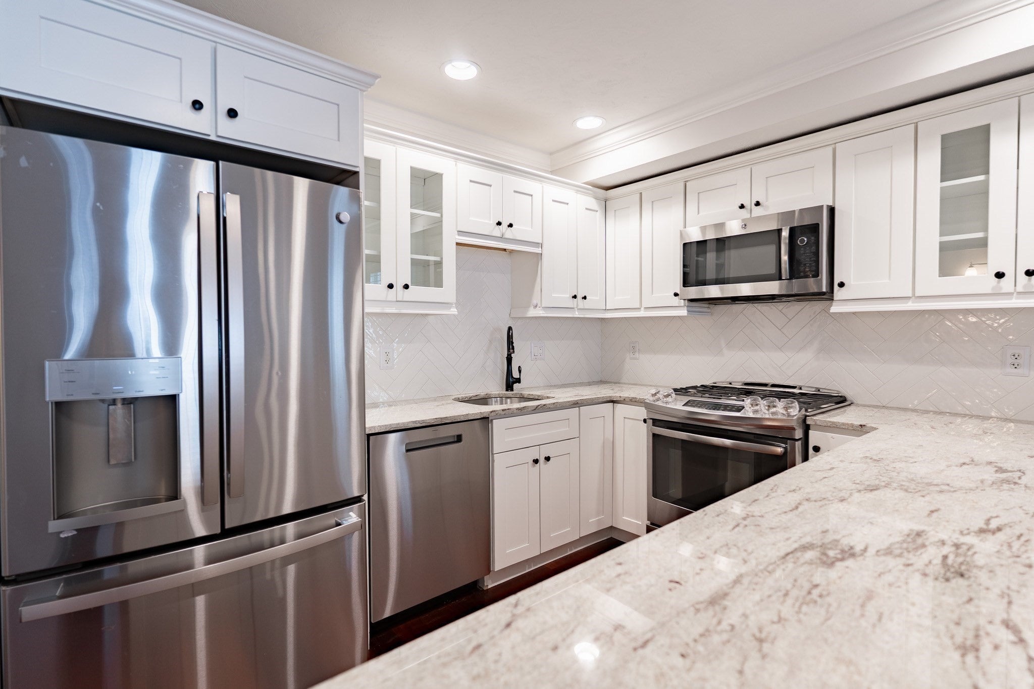 242 Bunker Hill St 2