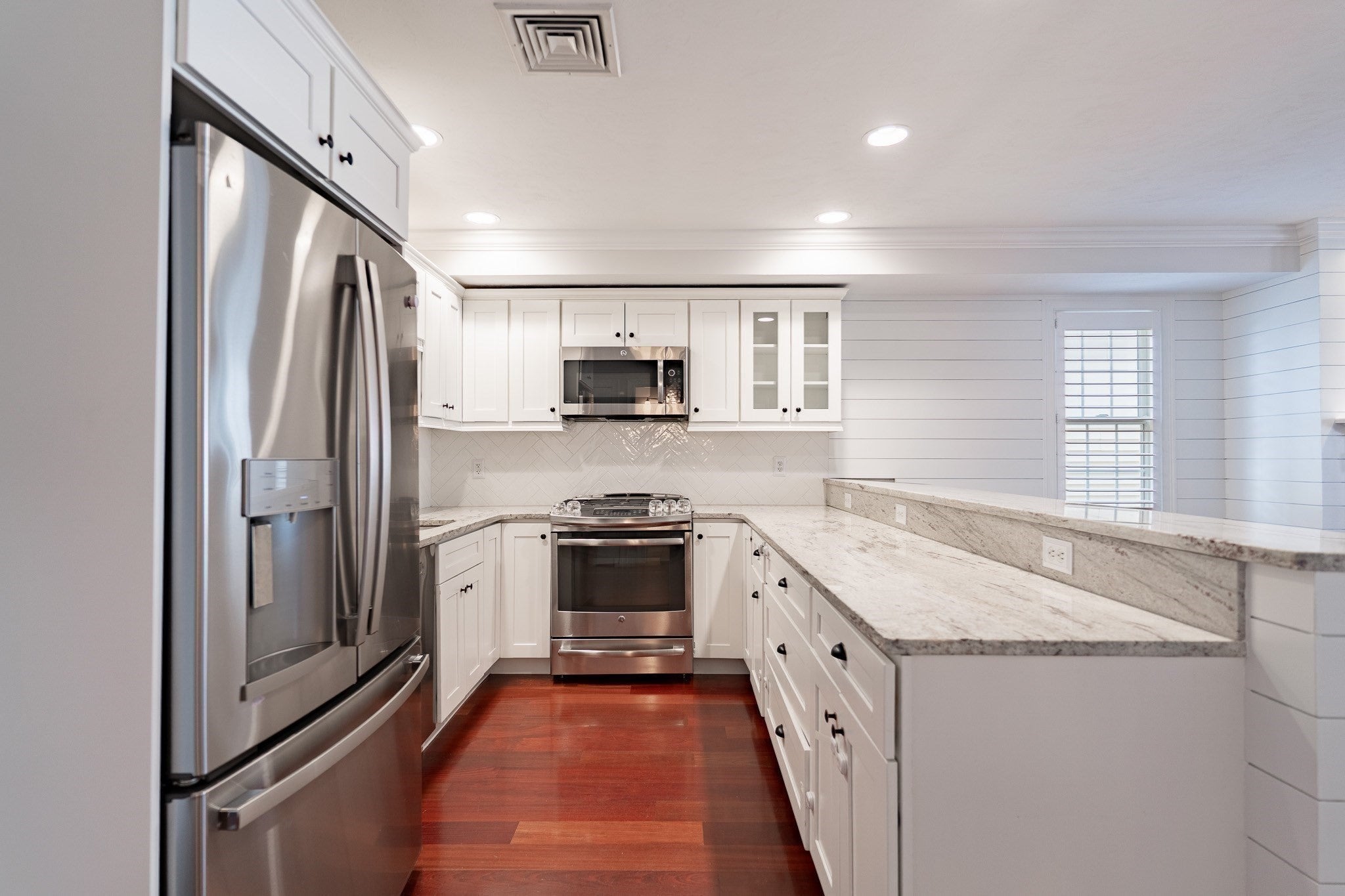 242 Bunker Hill St 2