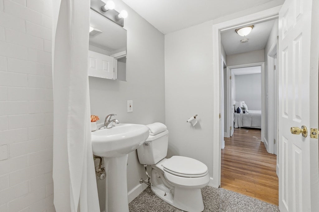 14 Riverside St #2-1, Watertown, MA Photo #16