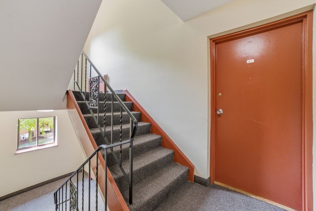 14 Riverside St #2-1, Watertown, MA Photo #15