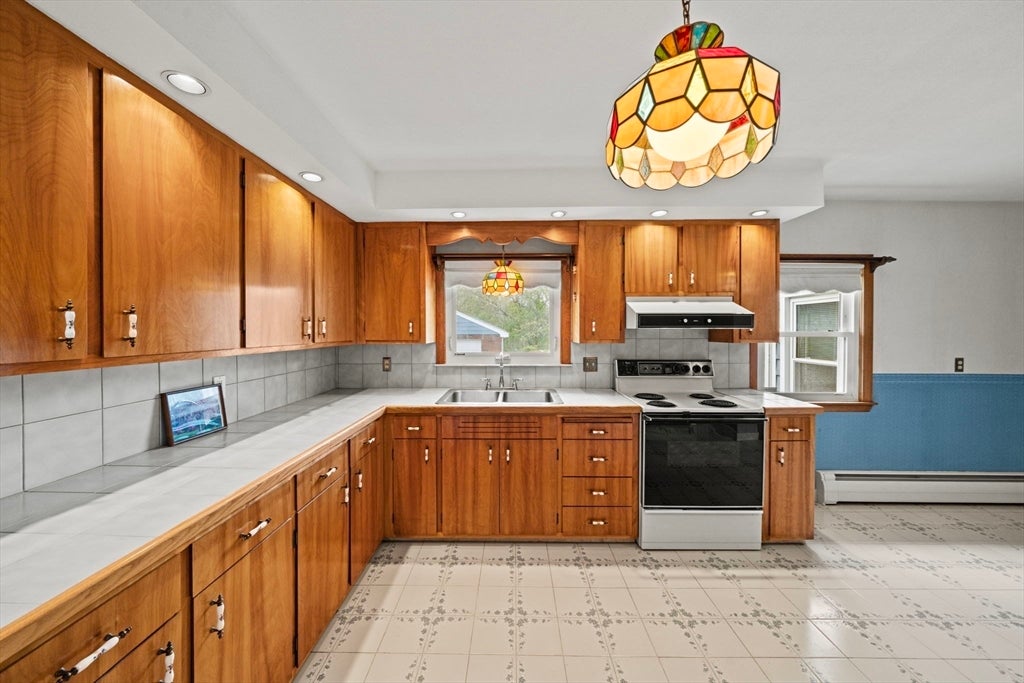 7 Cedarcrest Rd, Salem, MA, 7 Cedarcrest Rd, Salem, MA Photo #10