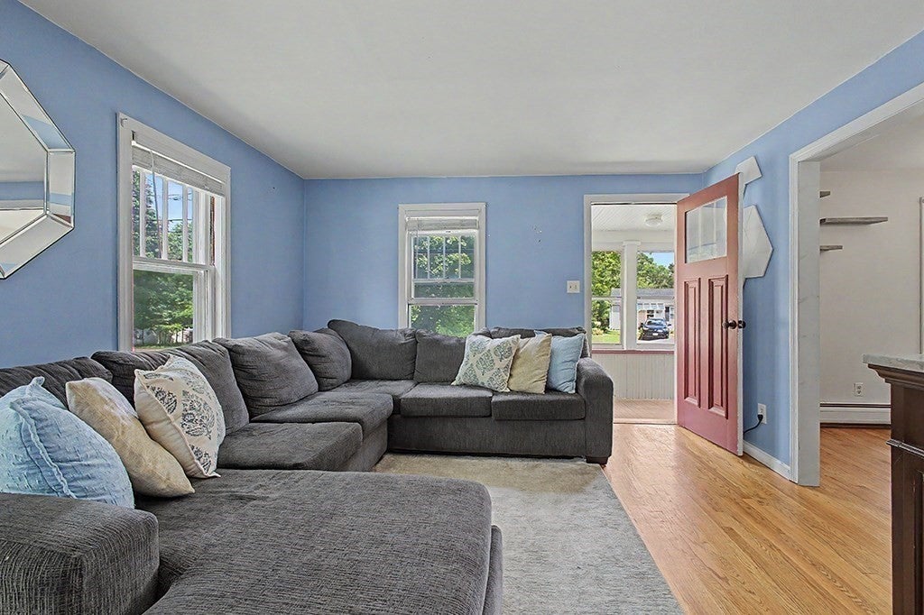 70 Groveland St