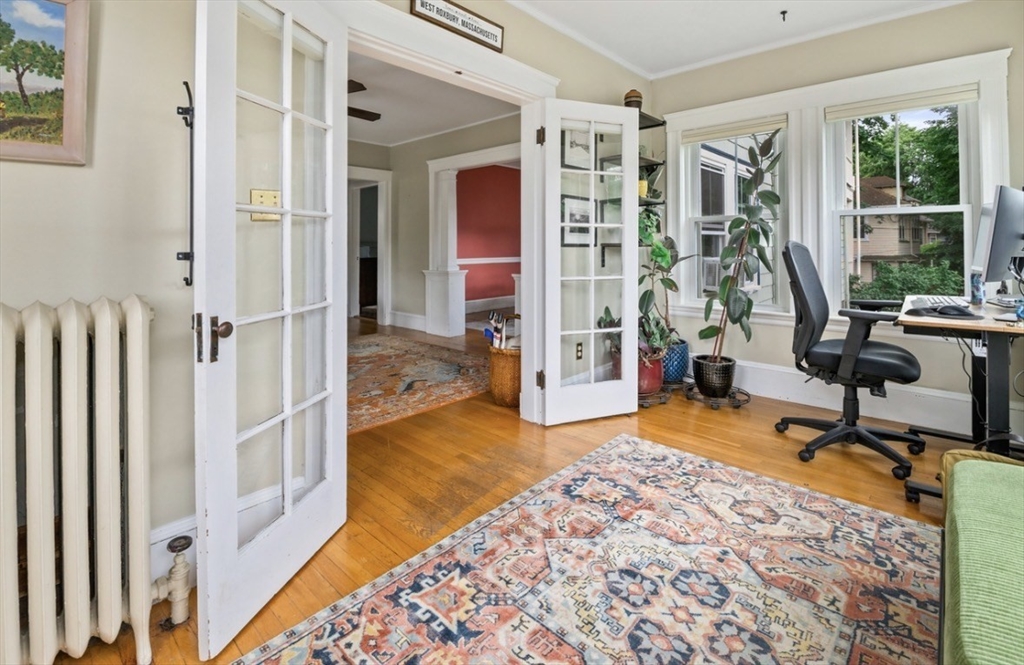 322 Lagrange St 1