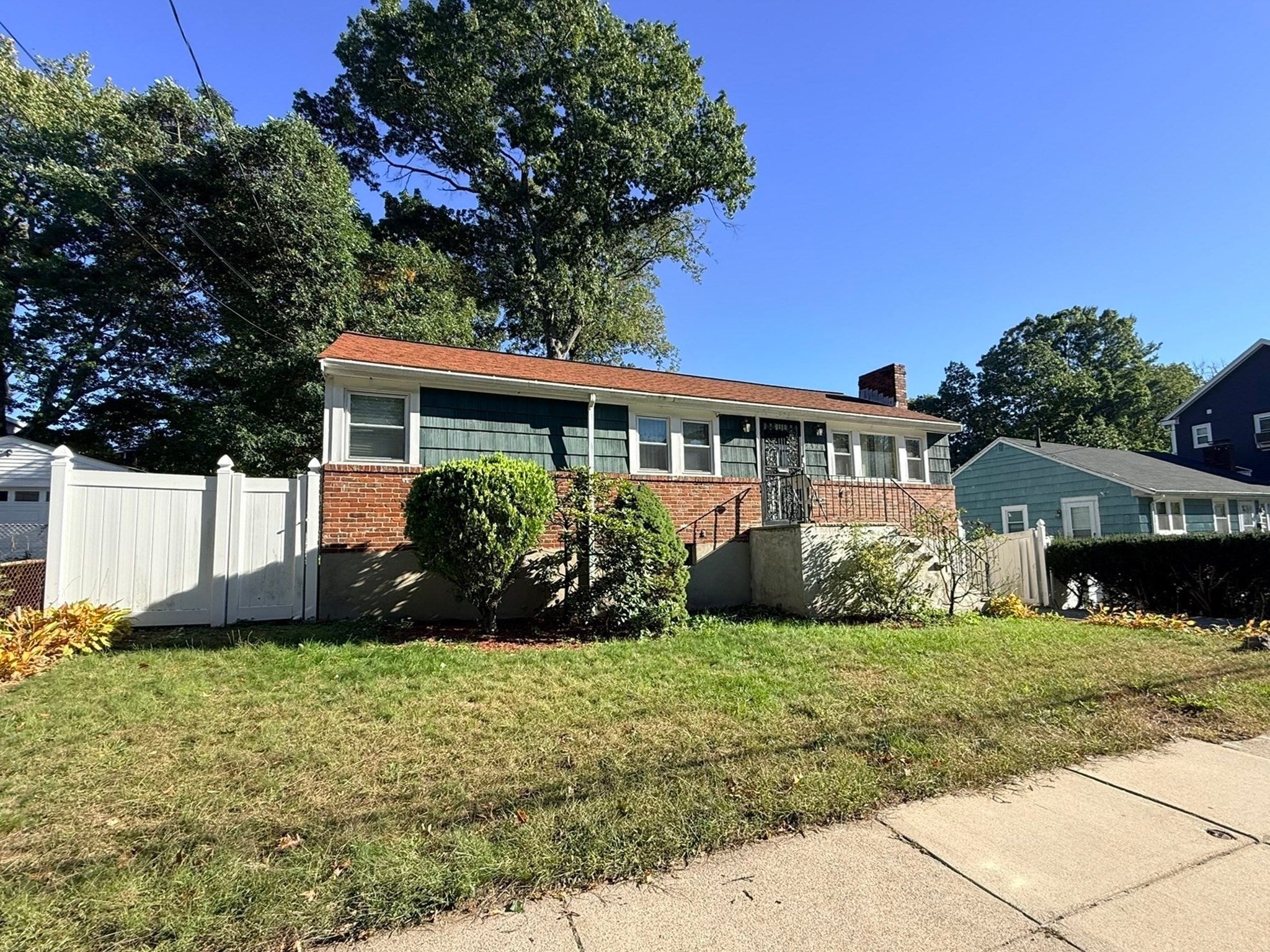 242 Itasca Street