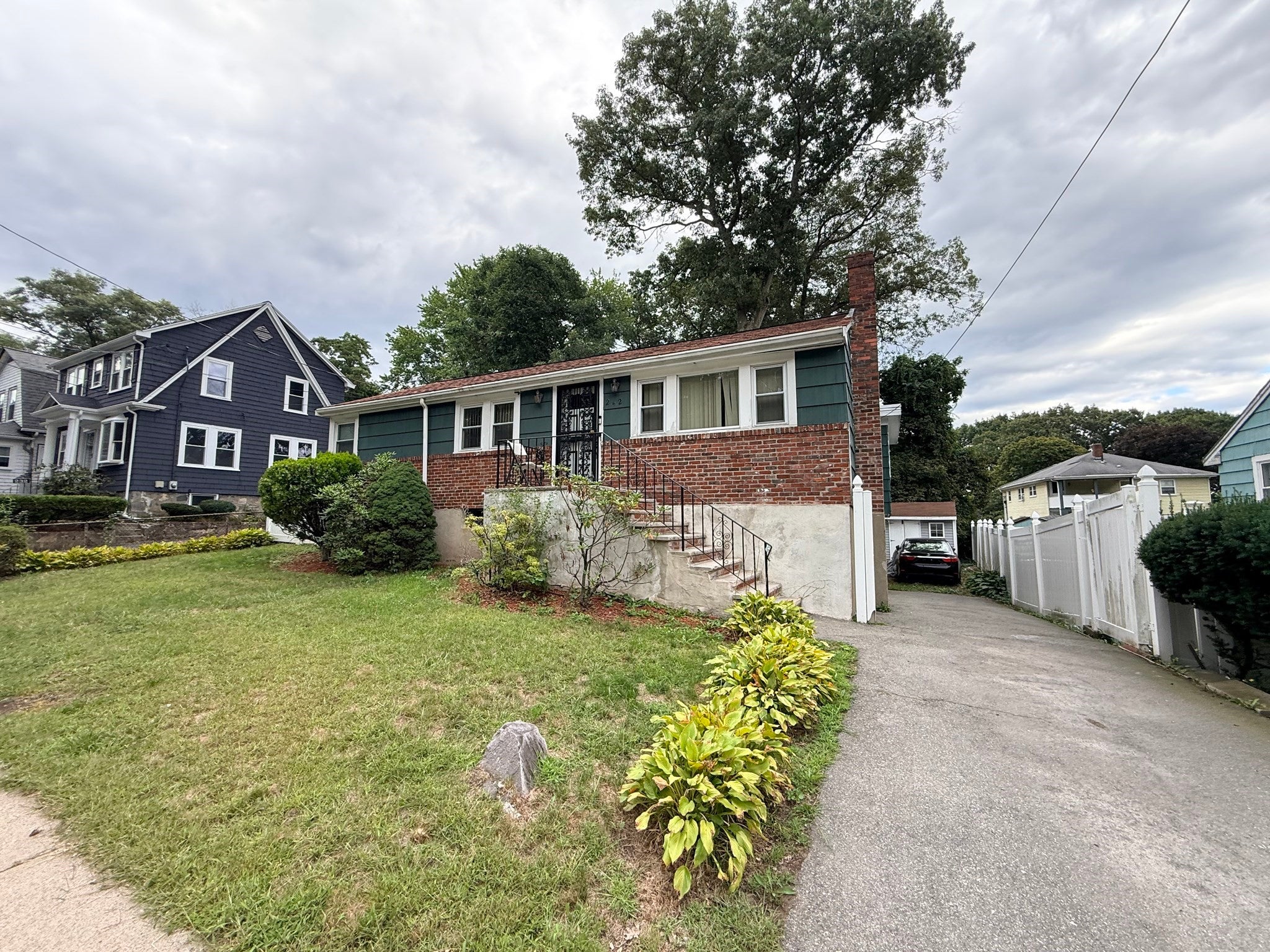 242 Itasca Street