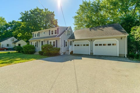 Photo of 16 Rangeway Rd, Billerica, MA 01862 (MLS # 73533223)