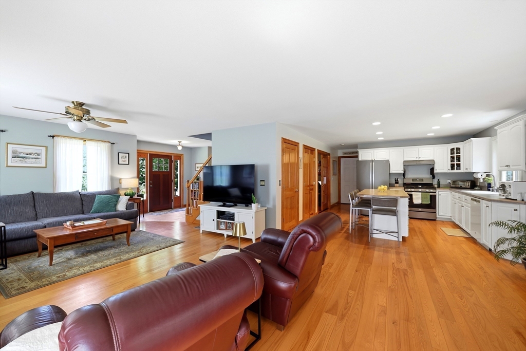 796 Federal St, Belchertown, MA Photo #13