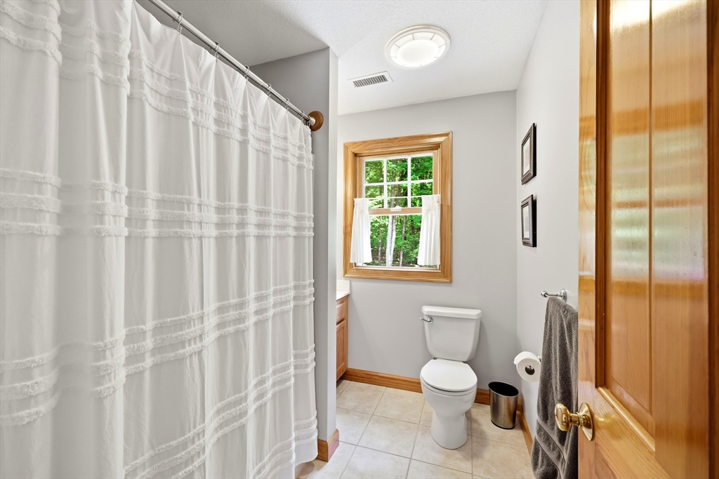 796 Federal St, Belchertown, MA Photo #19