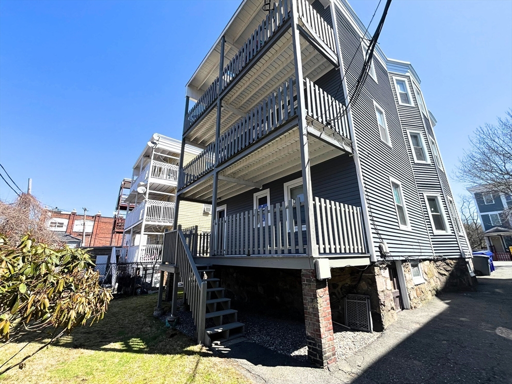 3907 Washington St b