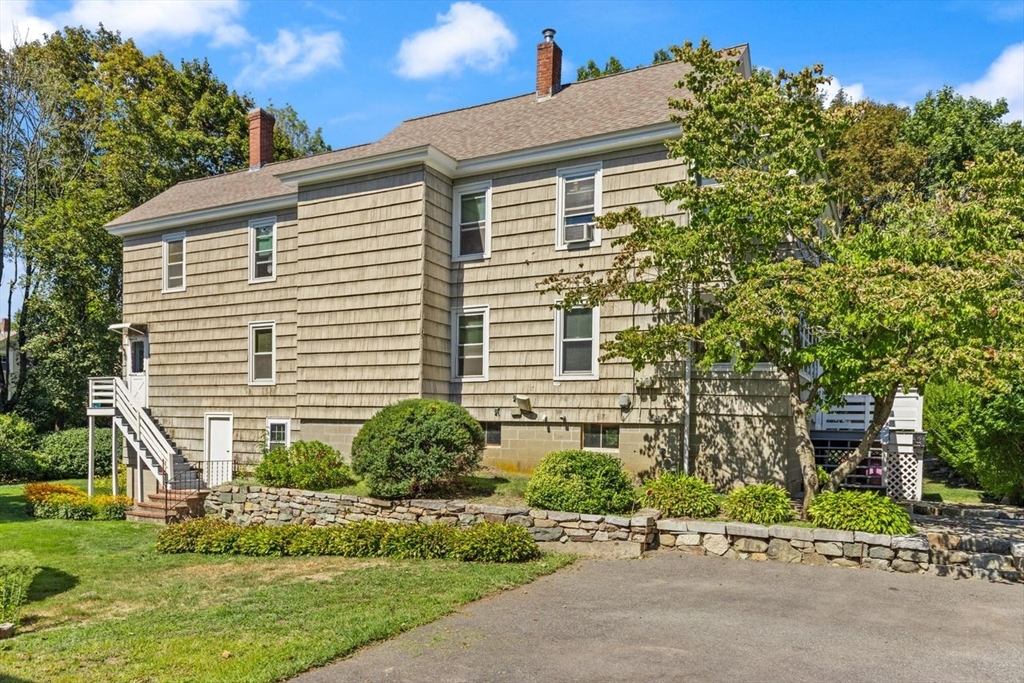 19 Wentworth Ave