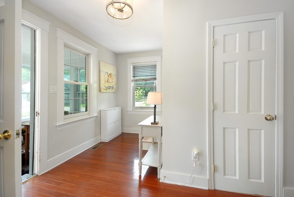 2 Sherman St