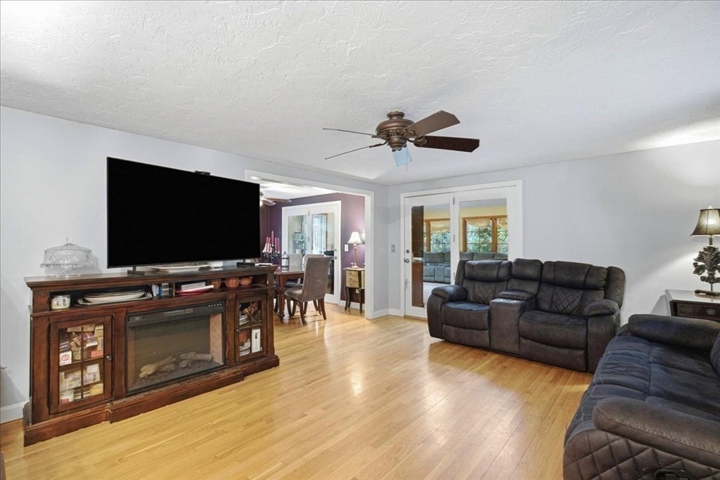 18 Constitution Dr, Plymouth, MA, 18 Constitution Dr, Plymouth, MA Photo #10