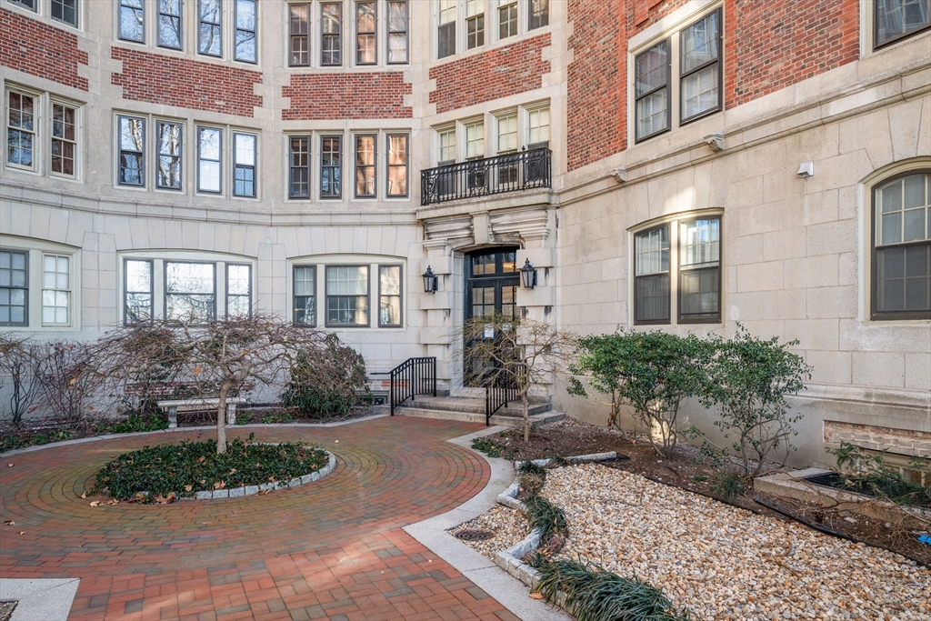 985 Memorial Drive 303