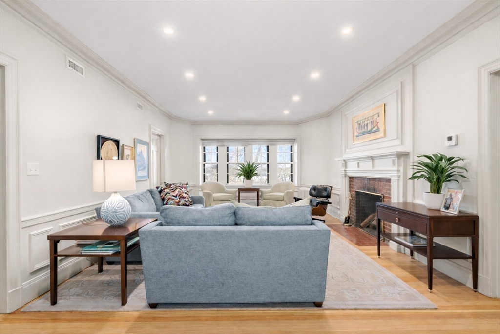 985 Memorial Drive 303