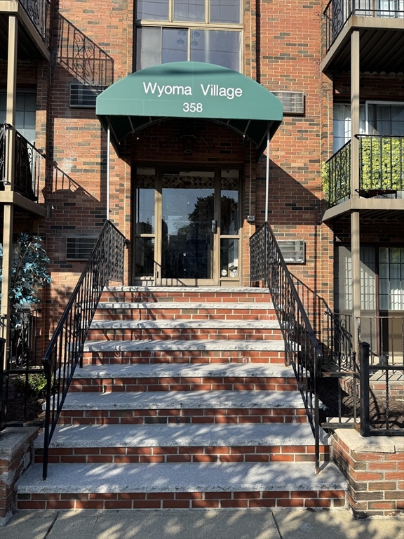 358 Broadway 24