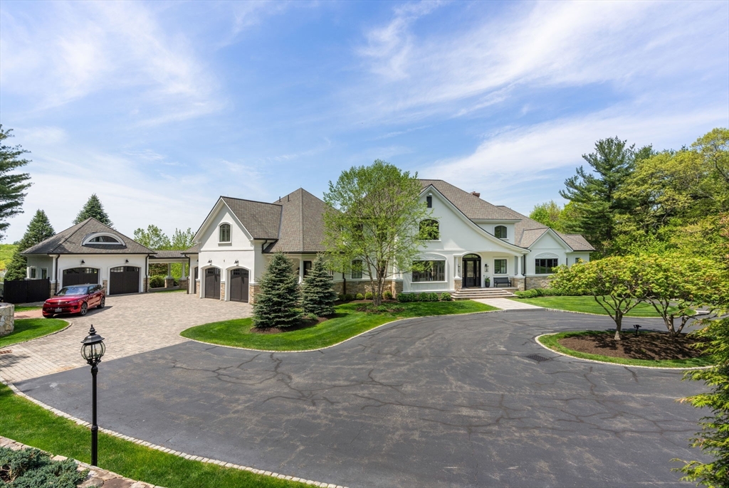 6 Wayside Cir