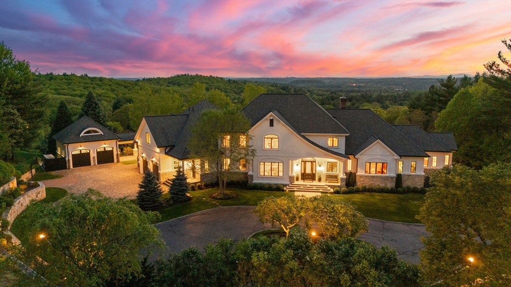 6 Wayside Cir
