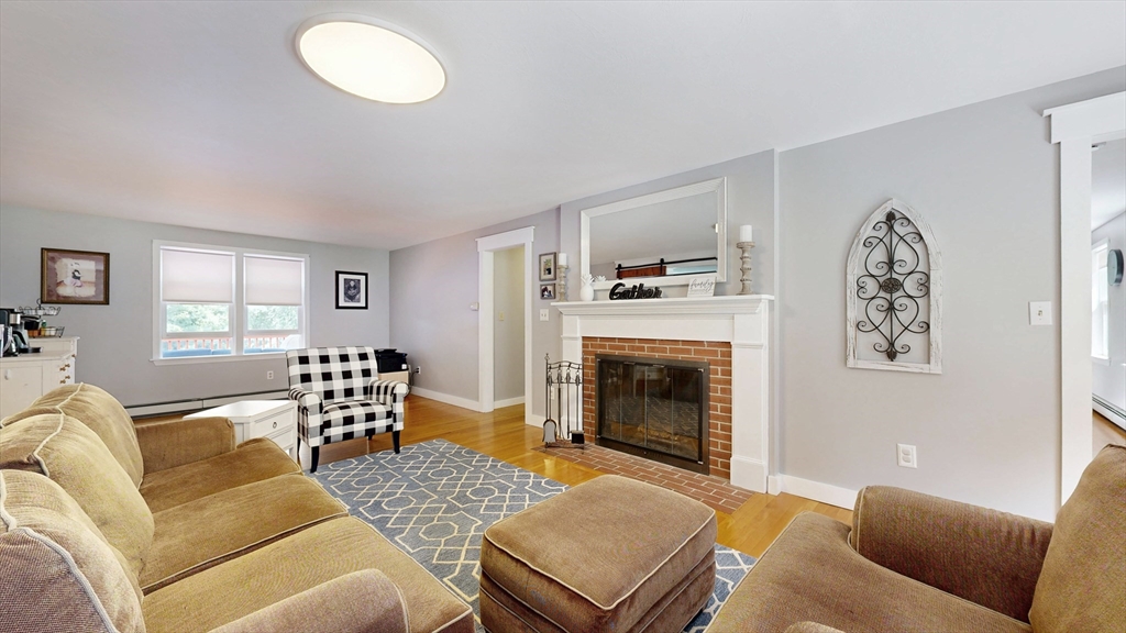 2045 Washington Street