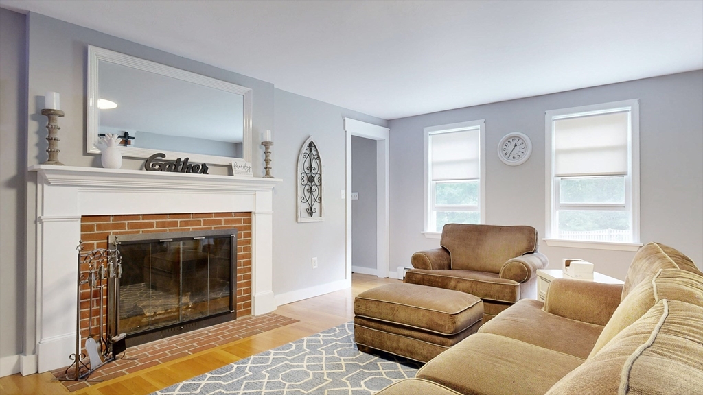 2045 Washington Street