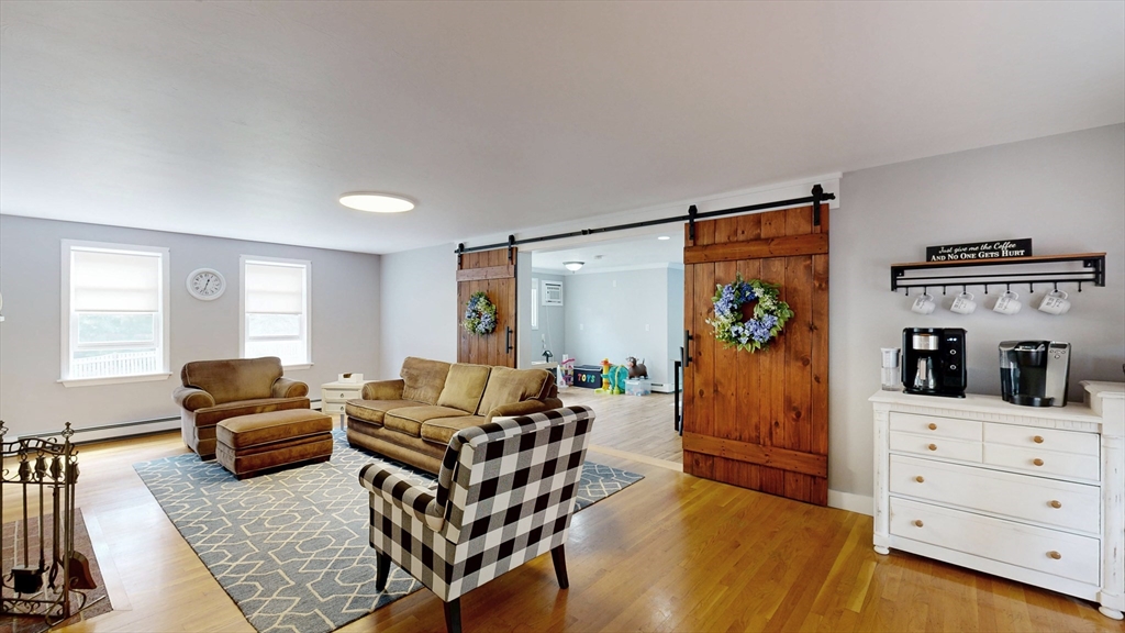 2045 Washington Street