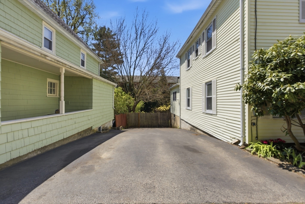 56 Agassiz Ave