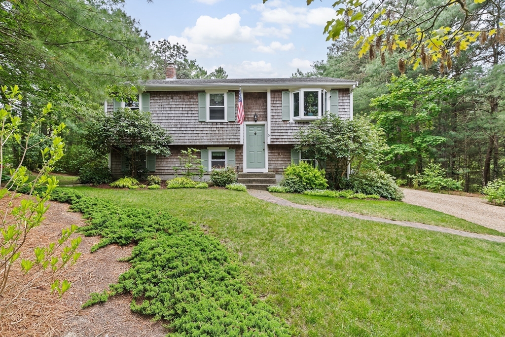 5 Oaken Bucket Ln