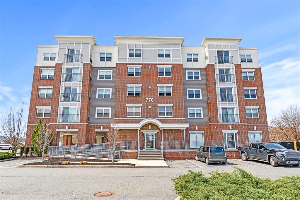 770 Washington Ave 302