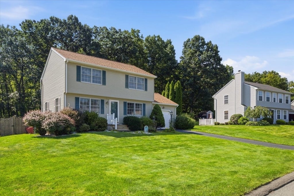 18 Scott Hollow Dr, Holyoke, MA, 18 Scott Hollow Dr, Holyoke, MA Photo #1
