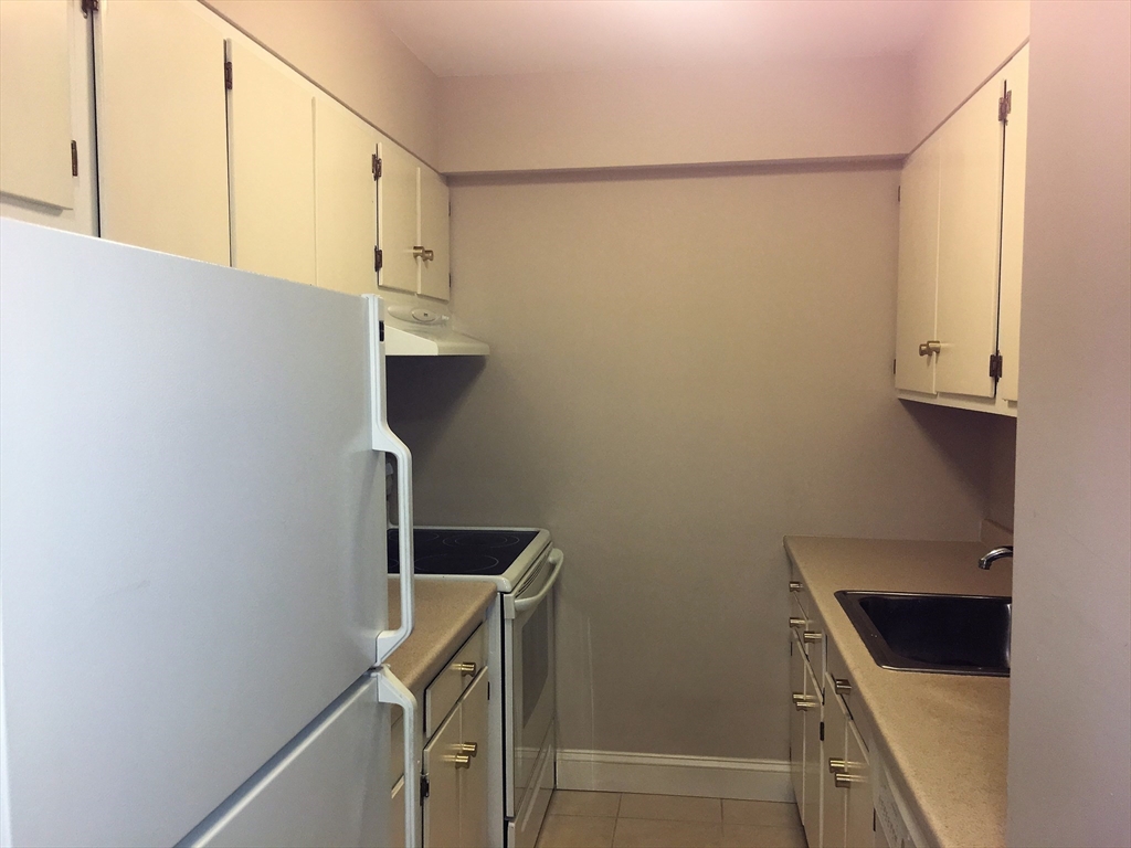 12 Inman St 52