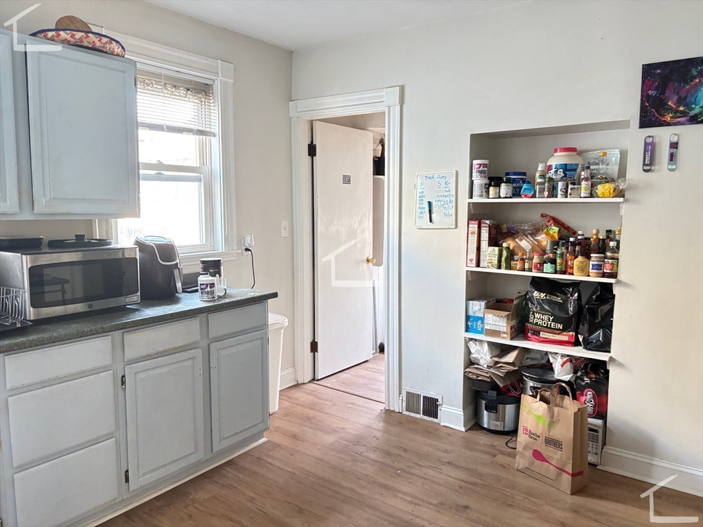 6 Bayard St 1