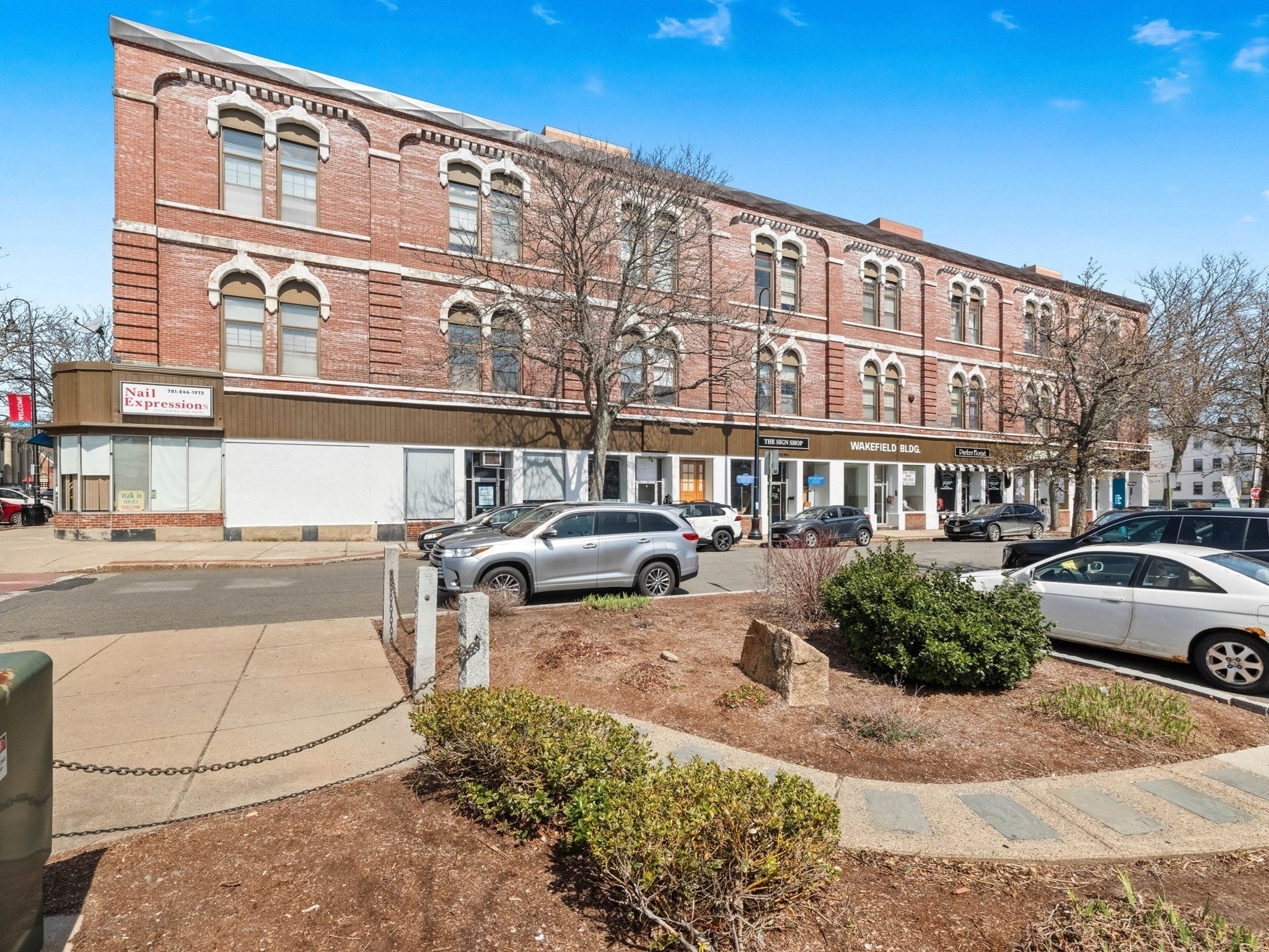 414-416 Main St