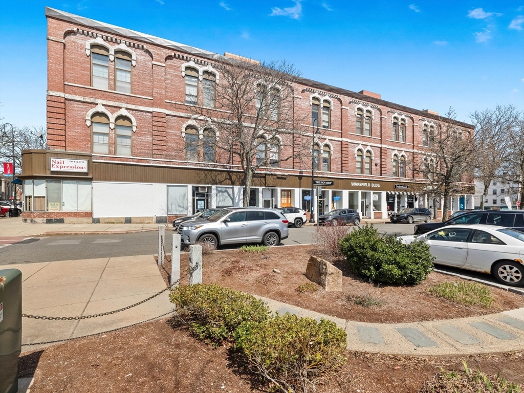 414-416 Main St