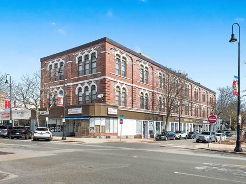 Photo of 414-416 Main St, Wakefield, MA 01880 (MLS # 73504805)