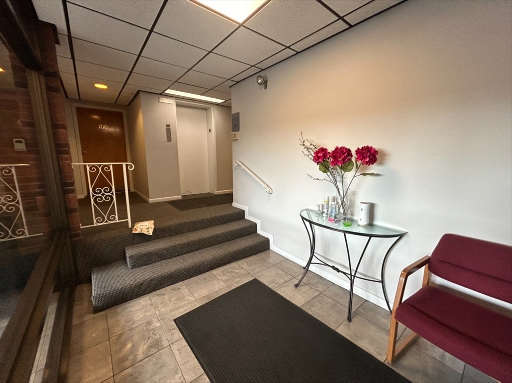 122 Main Street 402