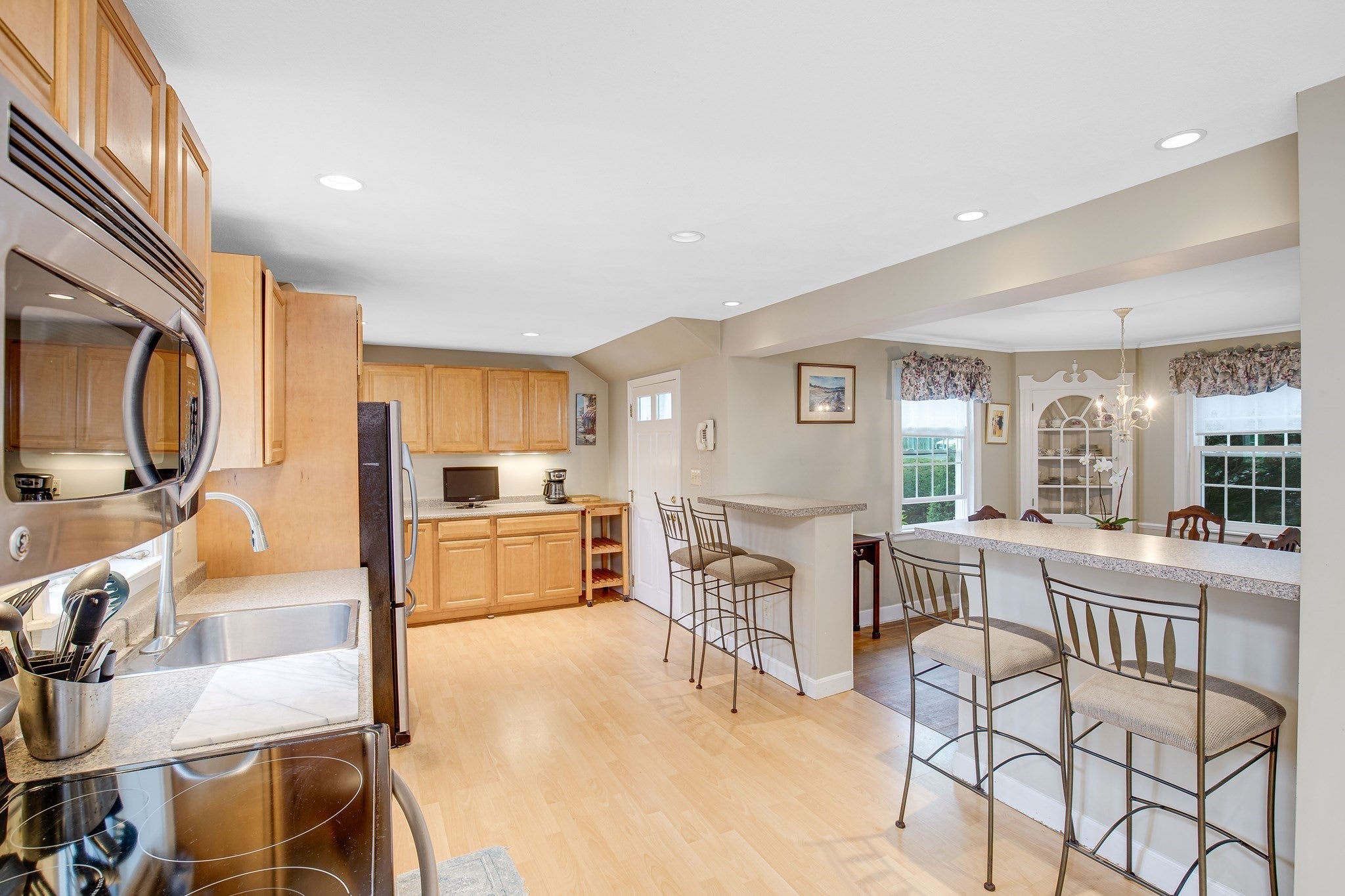 18 Mohawk Rd, Marblehead, MA, 18 Mohawk Rd, Marblehead, MA Photo #7