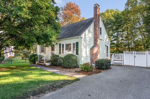 Photo of 43 Hiawatha Rd, Woburn, MA 01801 (MLS # 73442181)