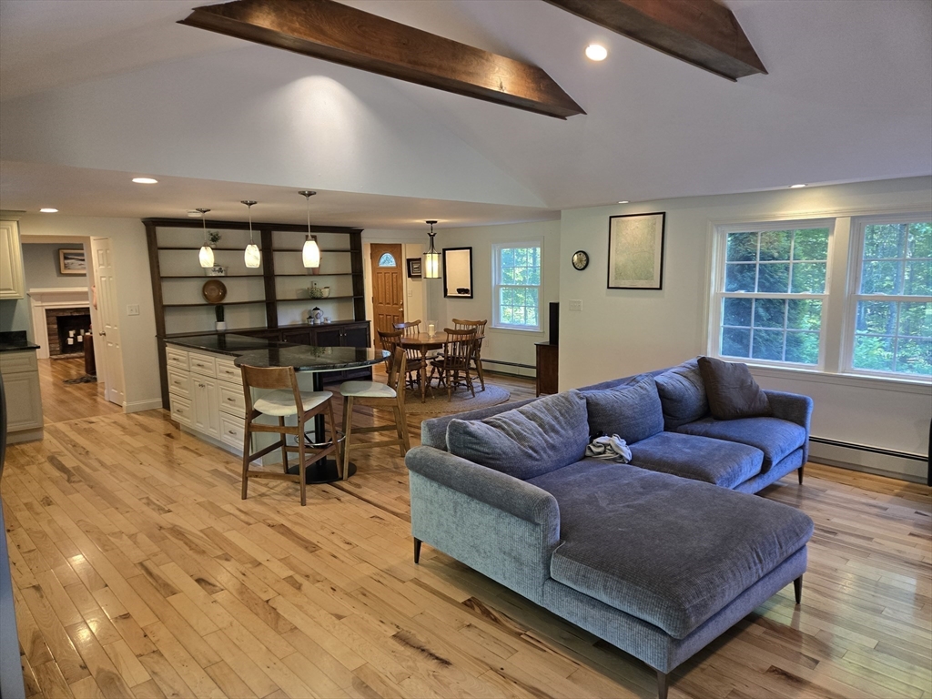8 Park Ln