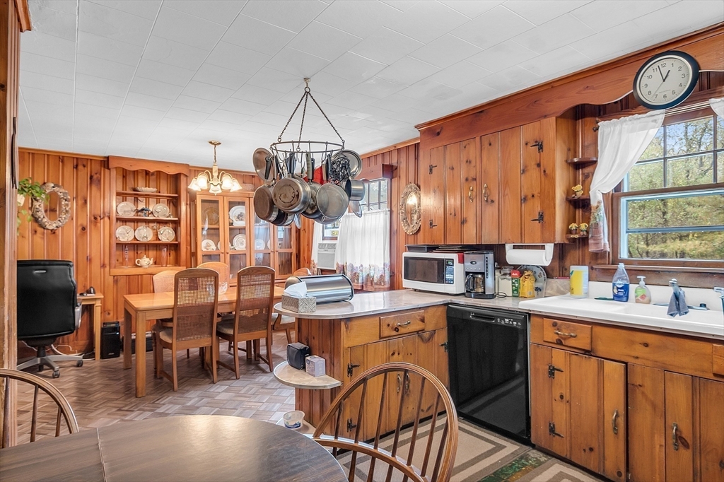 38 S Spencer Rd