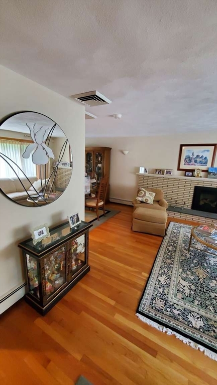 21 Biscayne Ave